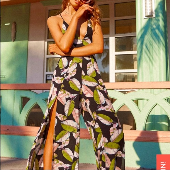 Lulu San Tropez floral jumpsuit wide legs w front slits & open strap back sz XS - Picture 9 of 14